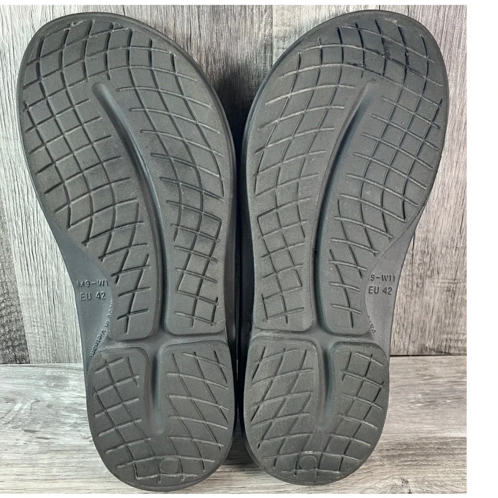 OOFOS OOriginal Sport Recovery Sandals Black Graphite Mens 9 Womens 11 EU 42